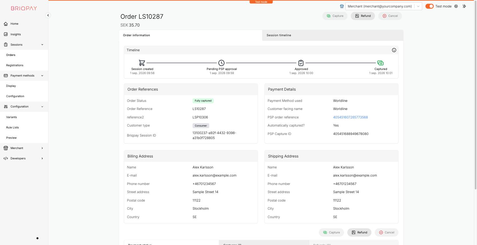 Order detail page showing customer, payment and fulfillment information